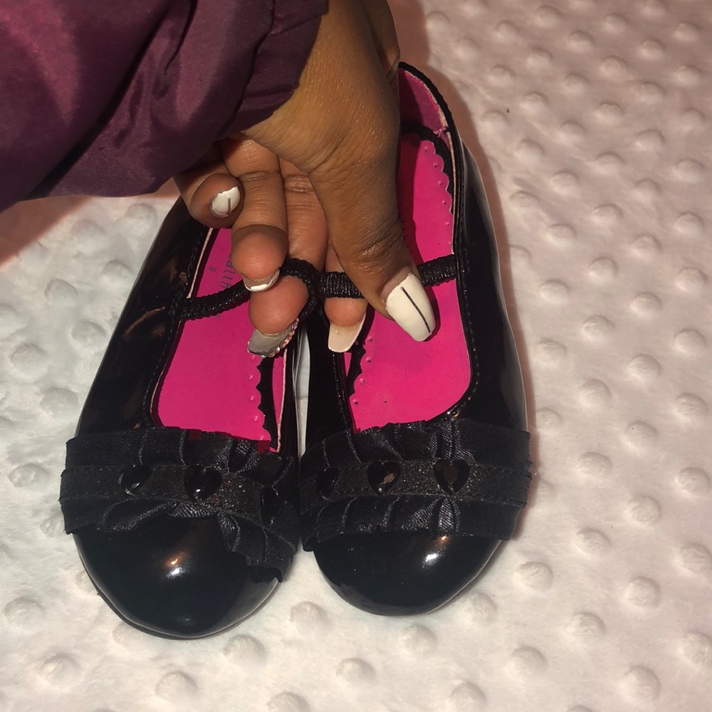 Health Tex Kids Flats.